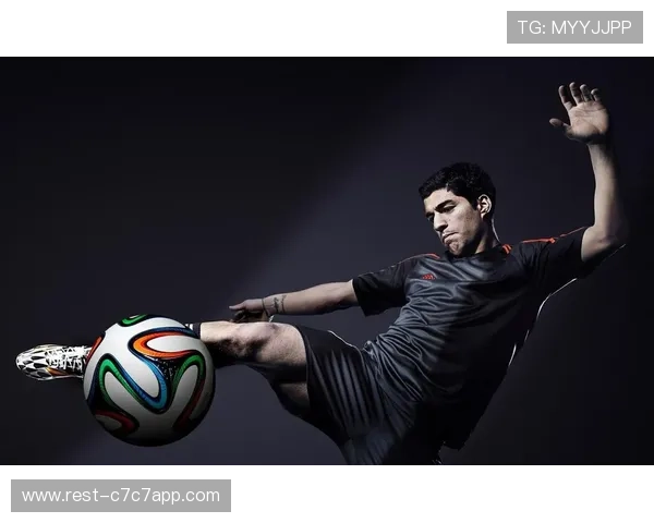 足球明星背后的奋斗与荣耀探秘：他们的生活与梦想之路